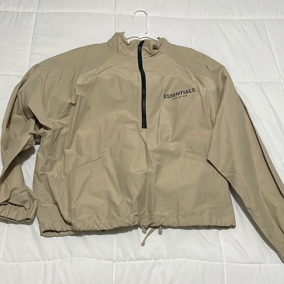 Essentials windbreaker jacket - Picture 1 of 4